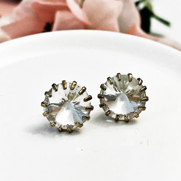 Upcycled J. Crew Venus Flytrap Stud Earrings - Picture 4 of 6